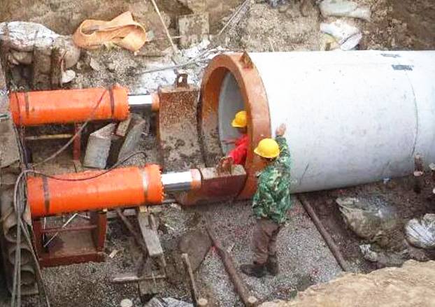 怒江傈僳族自治州非开挖工程中顶管机的作用